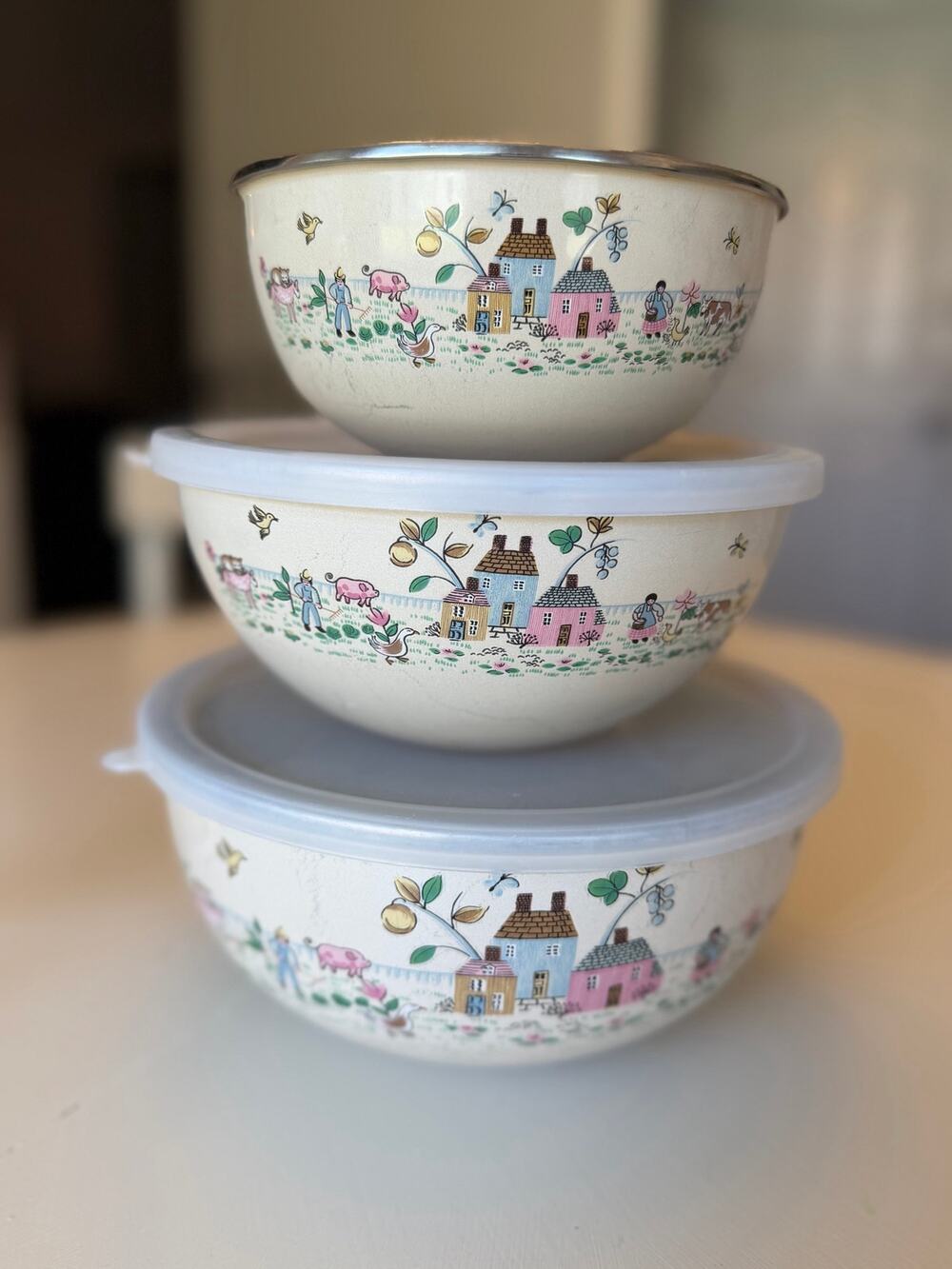 Vintage 1980’s Heartland International China Enamelware Nesting Bowls 3pc Set